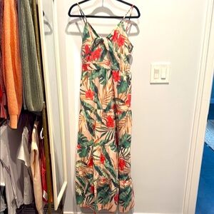NWOT Francesca’s Floral Maxi Dress